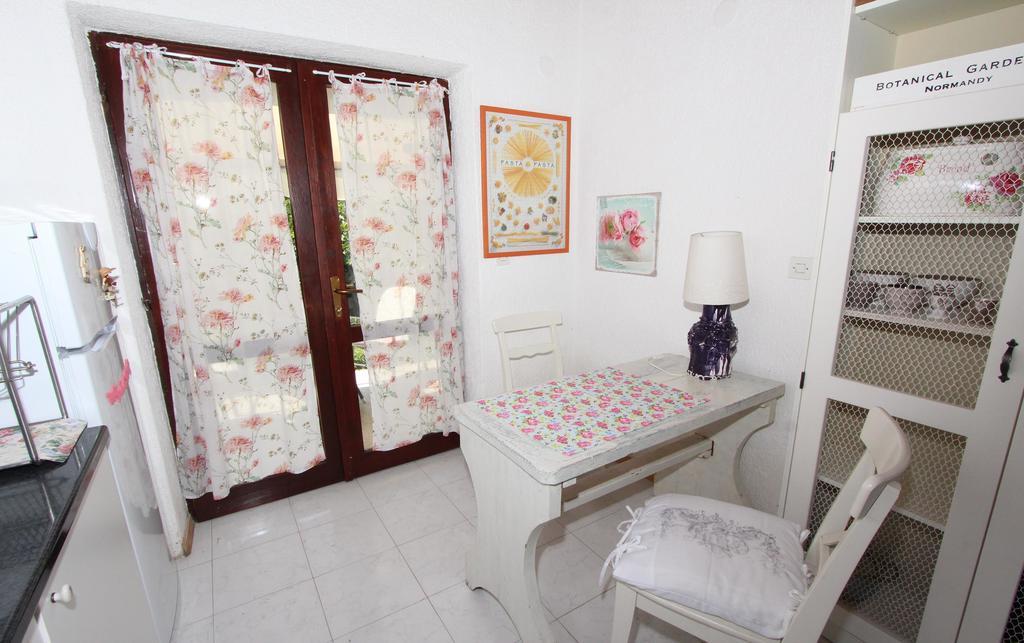 Apartments Apollonio Ровин Екстериор снимка